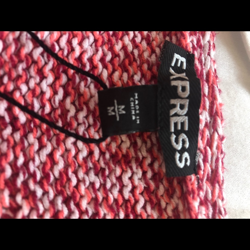 Express Sweater - Picture 3 of 3